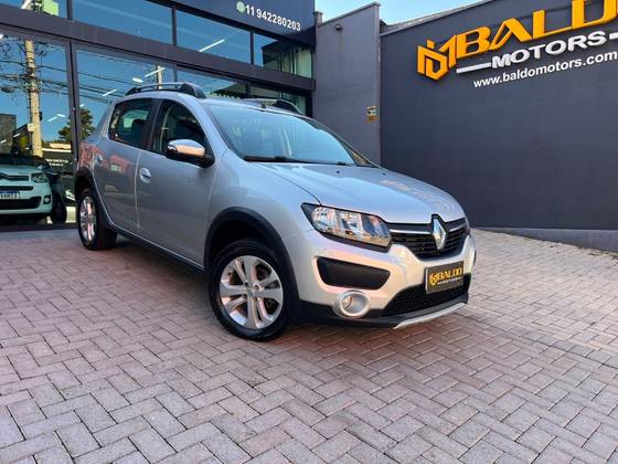 RENAULT SANDERO 1.6 STEPWAY 8V FLEX 4P MANUAL RENAULT SANDERO 1.6 STEPWAY 8V FLEX 4P MANUAL